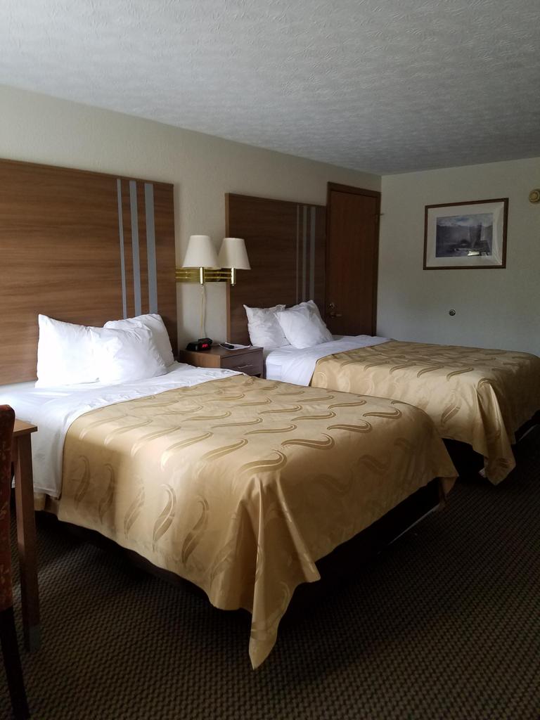 fayetteville wv hotels pet friendly